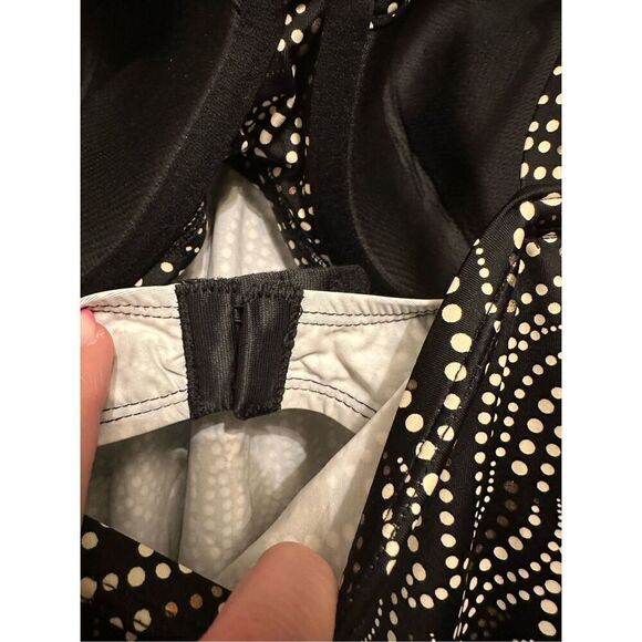 NWT Miraclesuit Women's Swim Black Bronze Plunge Underwired Tankini Top Size 38D - Picture 7 of 12